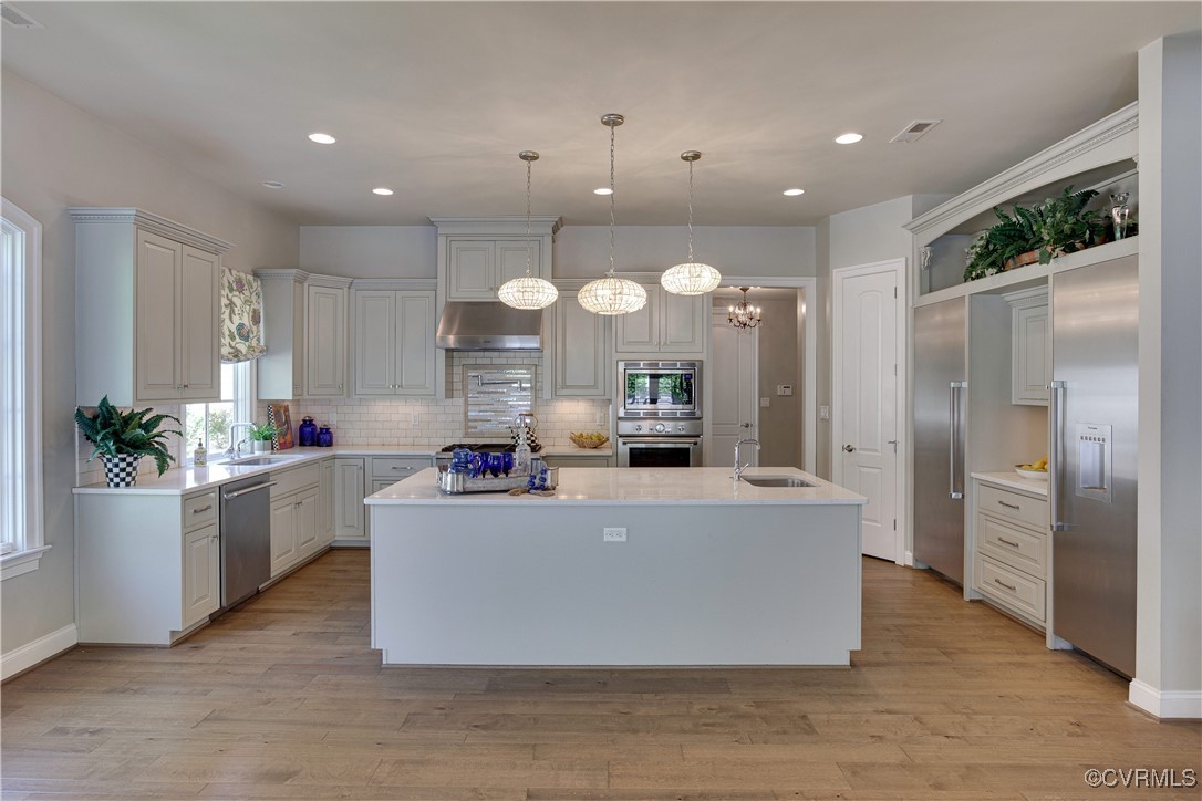 Midlothian, Virginia 23113, United States, 5 Bedrooms Bedrooms, ,5 BathroomsBathrooms,Residential,Pending,115220