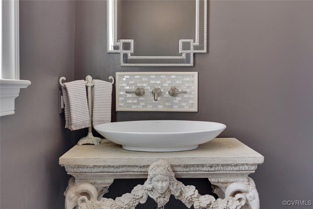 Midlothian, Virginia 23113, United States, 5 Bedrooms Bedrooms, ,5 BathroomsBathrooms,Residential,Pending,115220