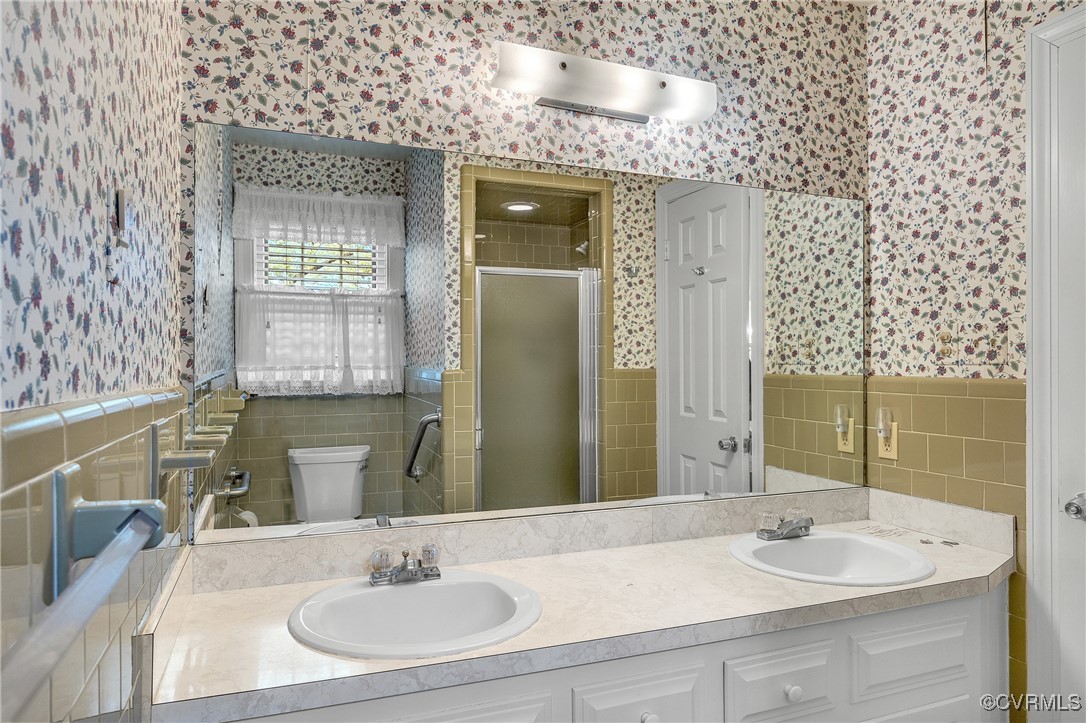 Henrico, Virginia 23238, United States, 5 Bedrooms Bedrooms, ,4 BathroomsBathrooms,Residential,Pending,115013