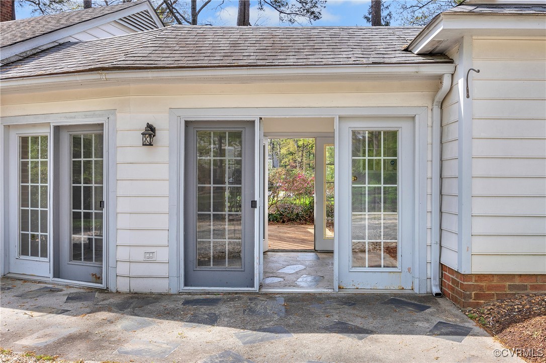 Henrico, Virginia 23238, United States, 5 Bedrooms Bedrooms, ,4 BathroomsBathrooms,Residential,Pending,115013