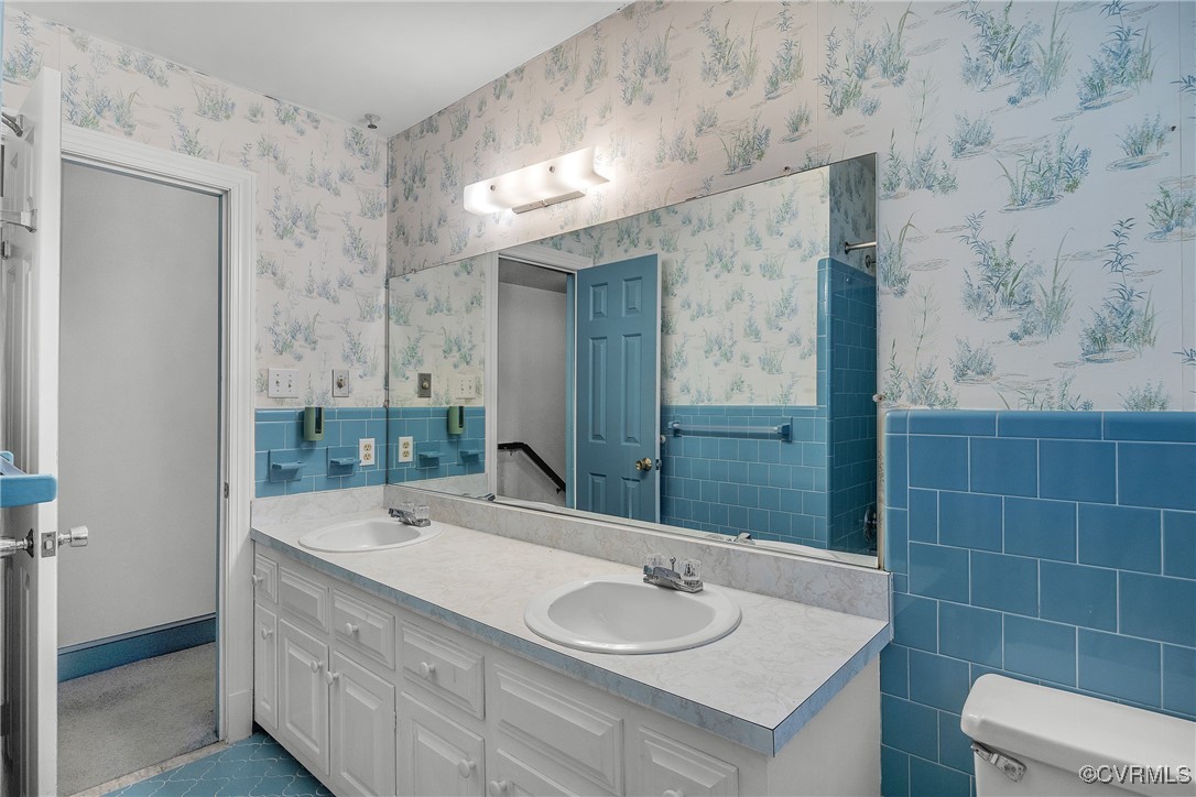 Henrico, Virginia 23238, United States, 5 Bedrooms Bedrooms, ,4 BathroomsBathrooms,Residential,Pending,115013