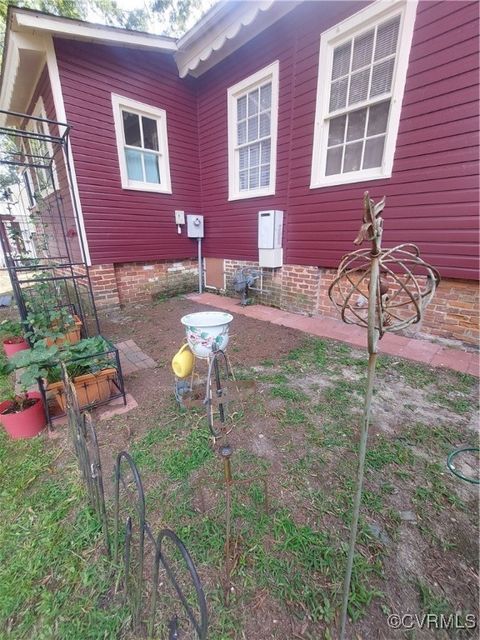 A home in Colonial Heights