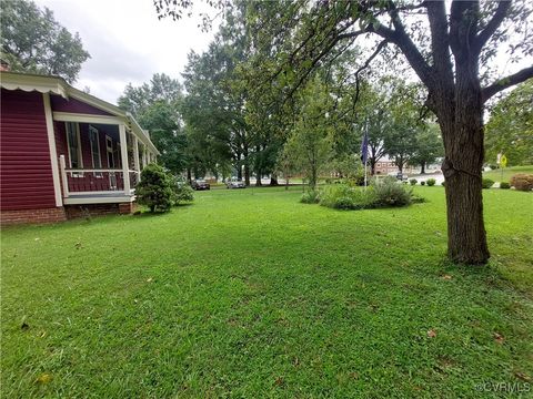 A home in Colonial Heights