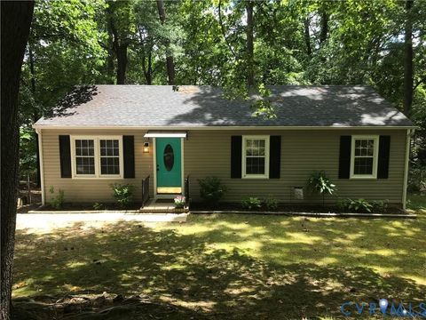 Photo of 3401 Woodsong Drive, Chesterfield, VA 23112 (MLS # 2606949)