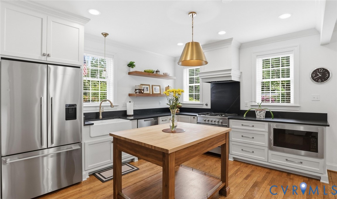 Richmond, Virginia, 23230, United States, 5 Bedrooms Bedrooms, ,5 BathroomsBathrooms,Residential,Active,2041366