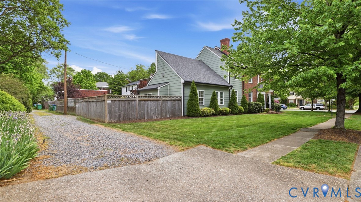Richmond, Virginia, 23230, United States, 5 Bedrooms Bedrooms, ,5 BathroomsBathrooms,Residential,Active,2041366