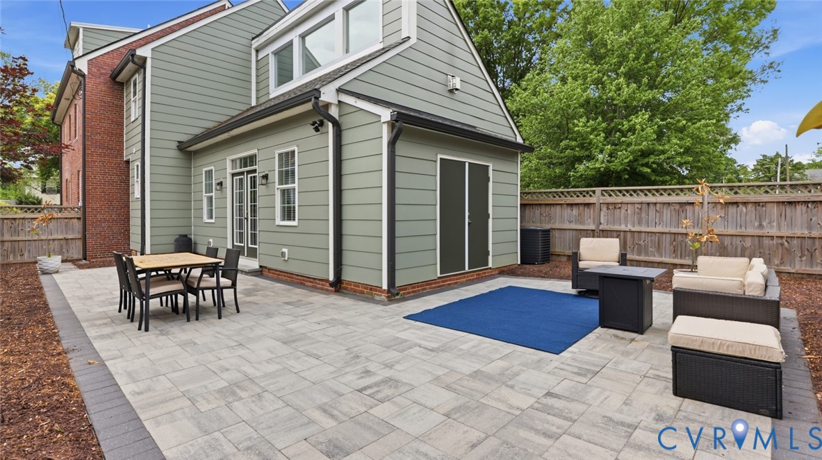 Richmond, Virginia, 23230, United States, 5 Bedrooms Bedrooms, ,5 BathroomsBathrooms,Residential,Active,2041366