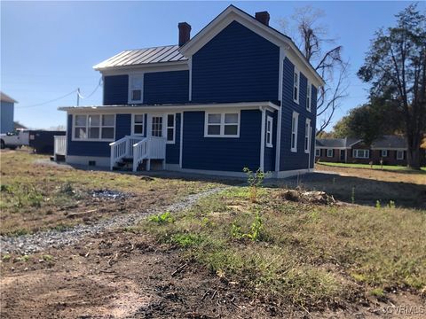 A home in Heathsville