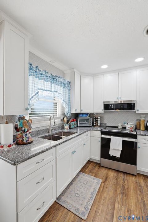 Tiny photo for 9 Hilldale Drive, Luray, VA 22835 (MLS # 2612765)