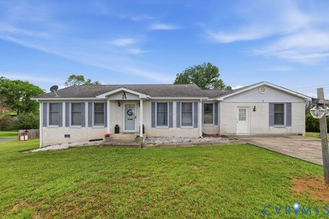 Photo of 9 Hilldale Drive, Luray, VA 22835 (MLS # 2612765)