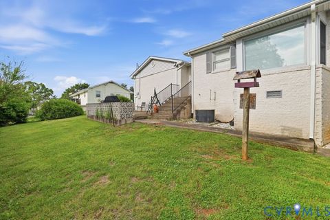 Tiny photo for 9 Hilldale Drive, Luray, VA 22835 (MLS # 2612765)