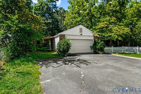 Tiny photo for 13012 Harrowgate RD, Chesterfield, VA 23831 (MLS # 2625571)