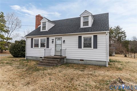 Photo of 101 Lyde Avenue, Louisa, VA 23093 (MLS # 2605126)