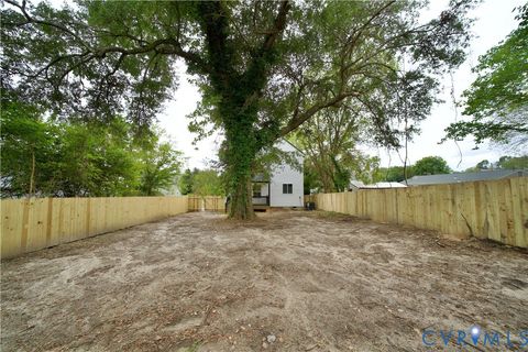 Tiny photo for 1005 Willcox Street, Petersburg, VA 23803 (MLS # 2527562)