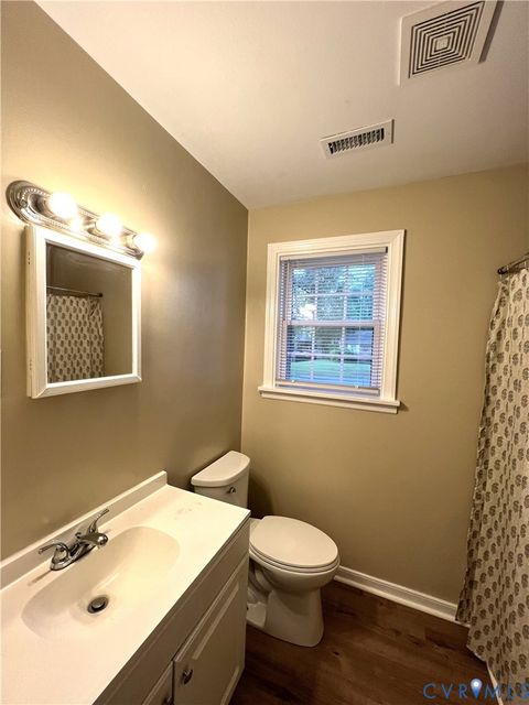 Tiny photo for 901 Ridgecliff Drive, Richmond, VA 23224 (MLS # 2604998)