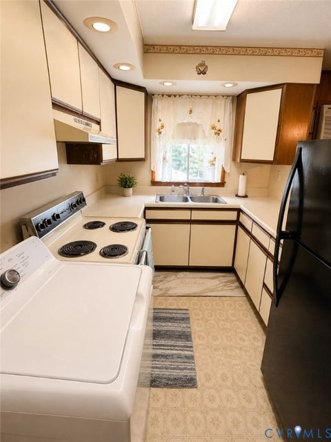 Tiny photo for 500 Lewis Drive, Ruther Glen, VA 22546 (MLS # 2623904)