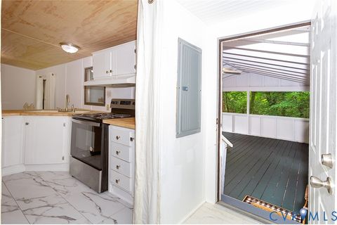 Tiny photo for 169 Atlantic Avenue, Claremont, VA 23899 (MLS # 2616645)