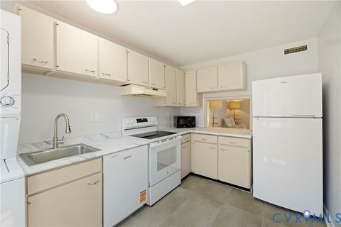 Tiny photo for 9129 Derbyshire Road #E, Henrico, VA 23229 (MLS # 2618851)