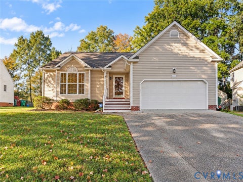 Photo of 9520 Willow Ridge Drive, Glen Allen, VA 23060 (MLS # 2628532)