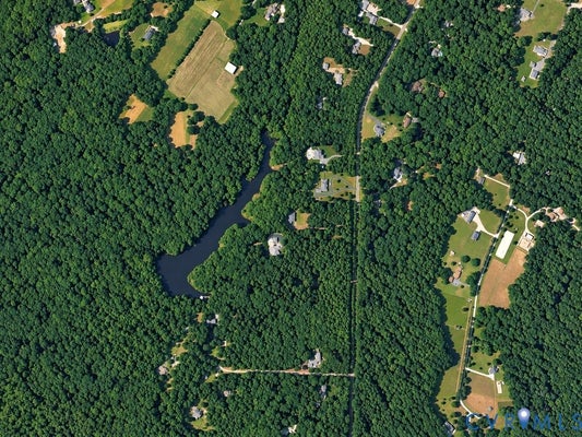 8203 FLANNIGAN MILL RD, MECHANICSVILLE, VA 23111 - Image e405de1fe684cd33be5c6151a8e1b69d/3376558115