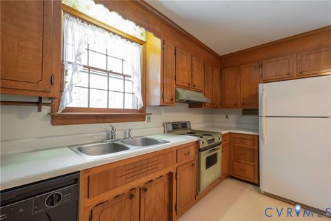 Tiny photo for 17904 Nash Road, Dinwiddie, VA 23841 (MLS # 2532823)