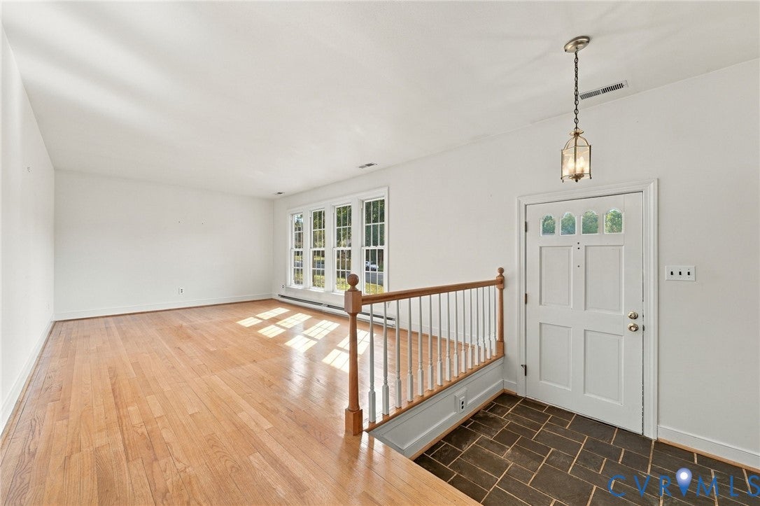 102 Jankin Lane