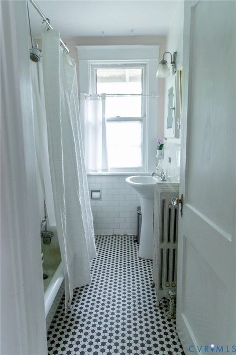 Tiny photo for 2701 Edgewood Avenue, Richmond, VA 23222 (MLS # 2613941)