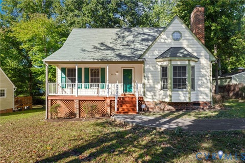 Photo of 6924 Mason Woods Drive, North Chesterfield, VA 23234 (MLS # 2626218)