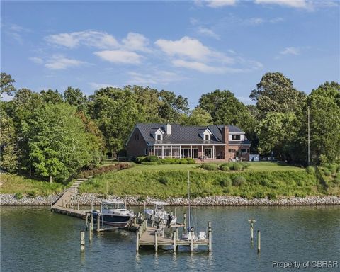 125 Oyster Point White Stone VA 22578