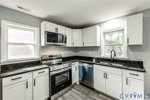 Tiny photo for 2103 Warwick Avenue, Richmond, VA 23224 (MLS # 2627010)