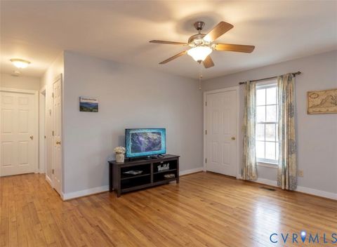 Tiny photo for 2350 Cartersville Road, New Canton, VA 23123 (MLS # 2608917)