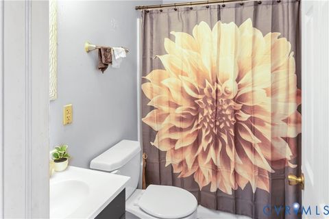 Tiny photo for 2350 Cartersville Road, New Canton, VA 23123 (MLS # 2608917)