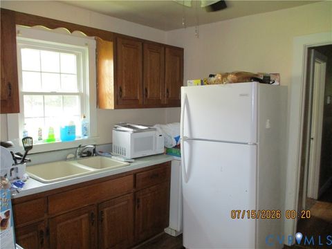 Tiny photo for 1547 W Maryland Avenue, Crewe, VA 23930 (MLS # 2619582)