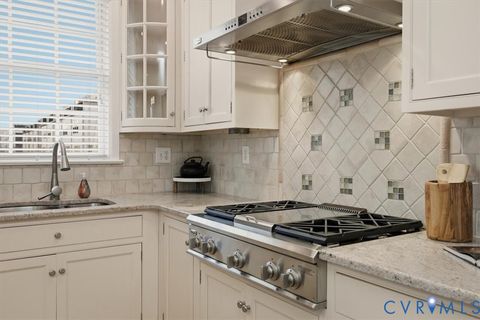 Tiny photo for 203 Rocketts Way, Richmond, VA 23231 (MLS # 2604425)