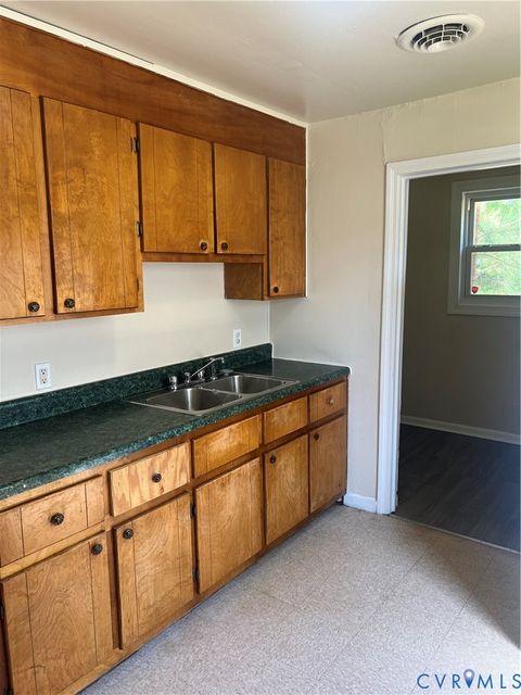 Tiny photo for 2107 Johnson Street, Hopewell, VA 23860 (MLS # 2610658)
