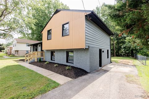 A home in Colonial Heights