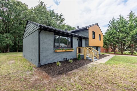 A home in Colonial Heights