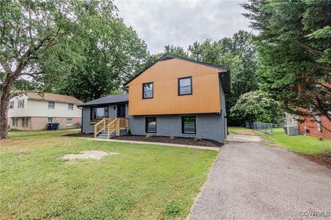 A home in Colonial Heights