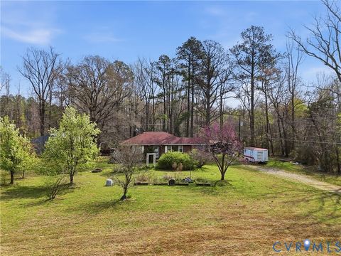 Tiny photo for 10015 Duncan Road, Dinwiddie, VA 23803 (MLS # 2607367)