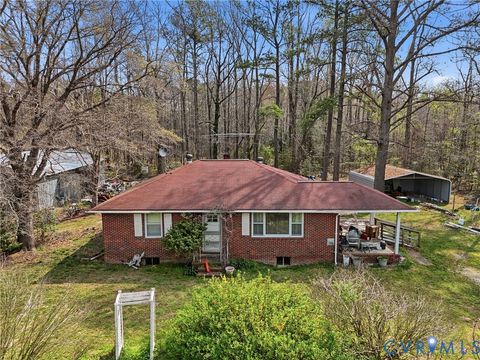 Tiny photo for 10015 Duncan Road, Dinwiddie, VA 23803 (MLS # 2607367)