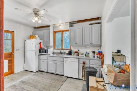 Tiny photo for 10015 Duncan Road, Dinwiddie, VA 23803 (MLS # 2607367)