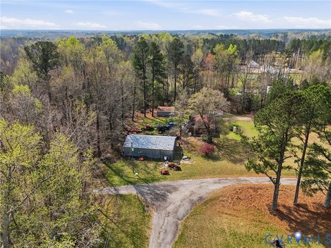 Tiny photo for 10015 Duncan Road, Dinwiddie, VA 23803 (MLS # 2607367)