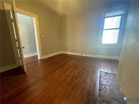 Tiny photo for 1508 W Cary Street, Richmond, VA 23220 (MLS # 2530860)