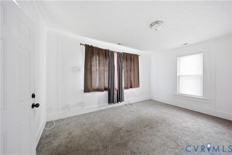 Tiny photo for 27 Bacon Street, Hampton, VA 23669 (MLS # 2606112)