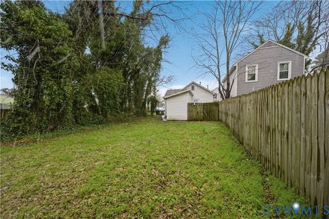Tiny photo for 27 Bacon Street, Hampton, VA 23669 (MLS # 2606112)