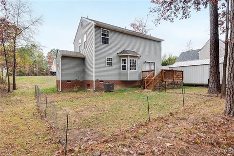 A home in Colonial Heights