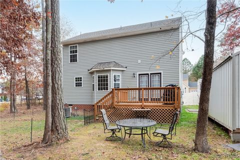 A home in Colonial Heights