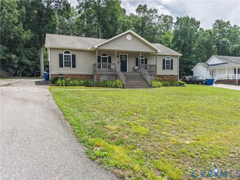 Tiny photo for 22909 Pheasant Court, North Dinwiddie, VA 23803 (MLS # 2616821)