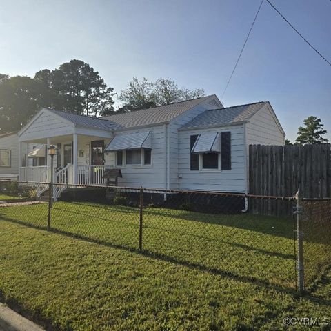 A home in Colonial Heights