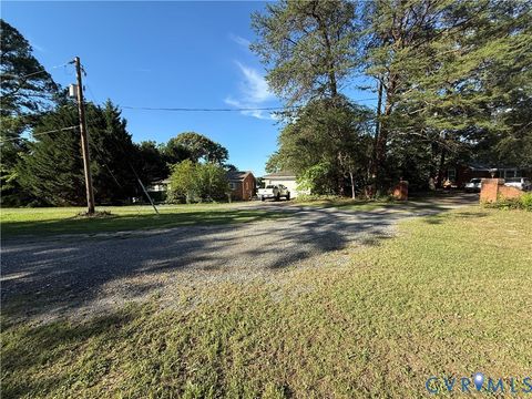Tiny photo for 88 Seahawk Road, Urbanna, VA 23175 (MLS # 2617414)